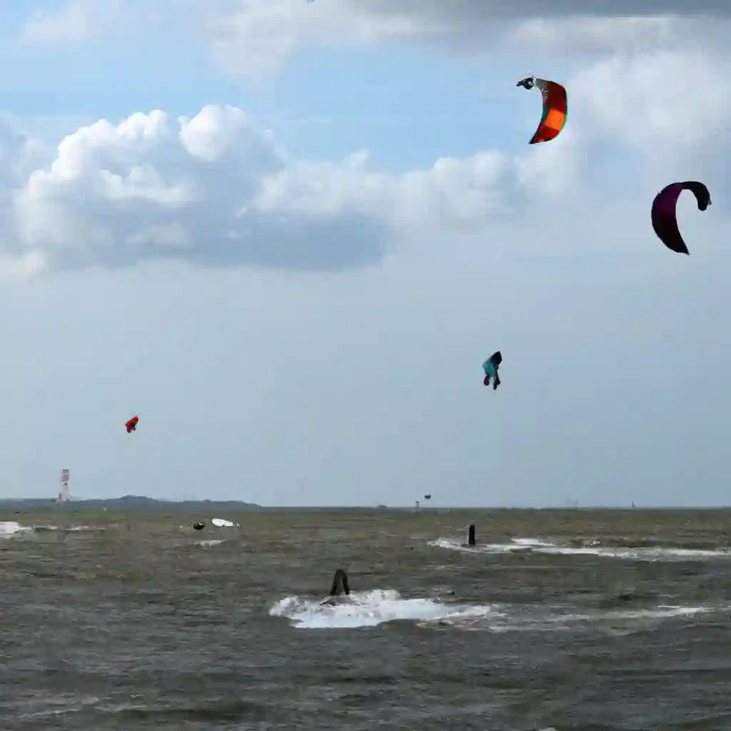 Kite surfing in Enkhuizen