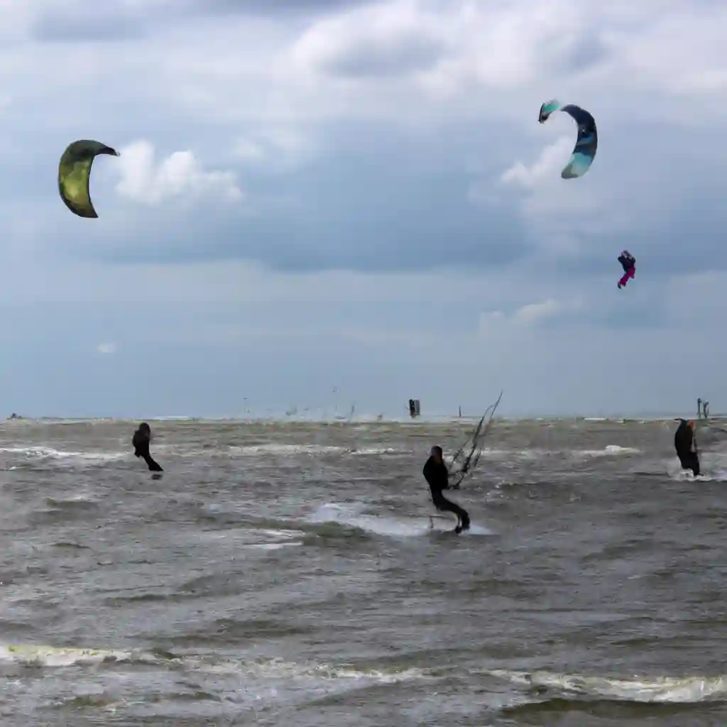 Kite surfing in Schellinkhout