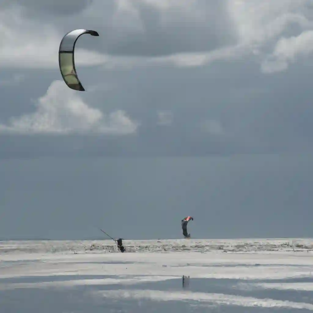 Kite surfing in Vlieland Vliehors