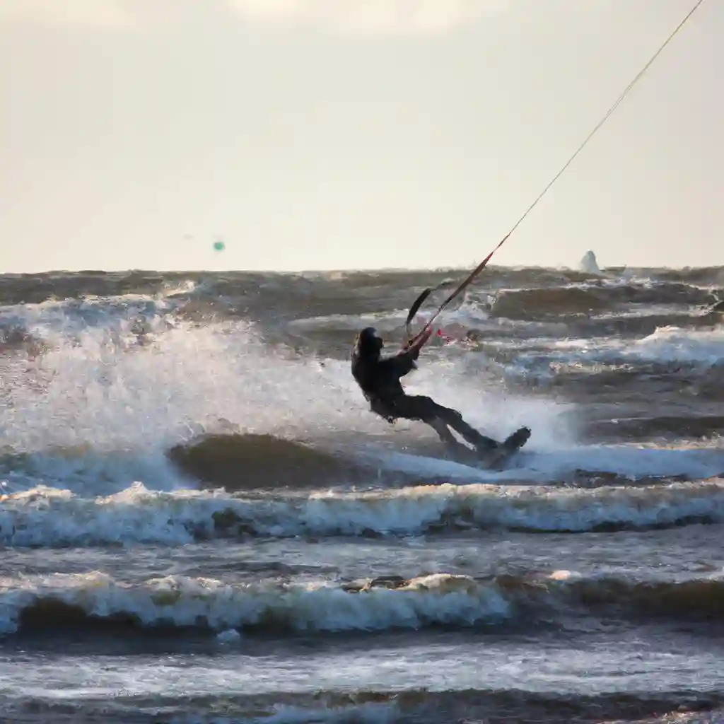 Kite surfing in Wijdenes